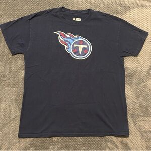 Men's Navy Graphic T-Shirt and beanie